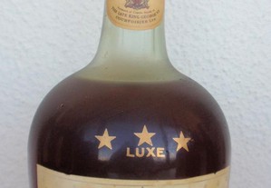 Cognac Courvoisier Trois Etoiles Luxe (antigo)