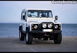Land Rover Defender 7 lugares - 94