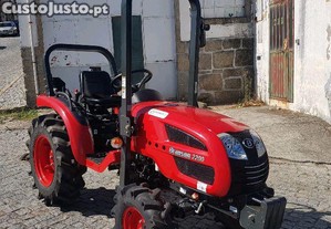 Trator Branson 2200