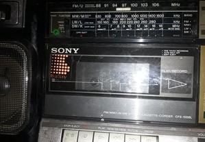 Radio gravador vintage