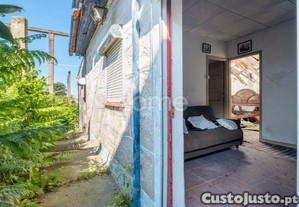 Moradia T2 Com Garagem E Jardim, Para...