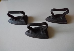 3 Miniaturas Ferro de Engomar Antigo