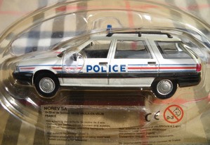 1/43 Renault 21 Nevada "Police" - Norev