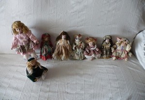 8 bonecas de porcelana em bom estado