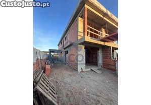 Moradia Geminada V3 Duplex