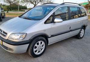 Opel Zafira 7 lugares - 04