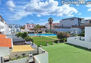 Apartamento T1, Localizado Num Condomínio Com...