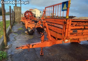 Trator - Reboque Galucho Tri-basculante 3000 Kg Atrelado Para Tractor Agricola Florestal , Com Matricula Em Dia