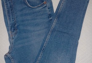 Jeans Zara cintura subida