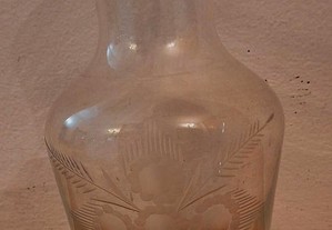 Garrafa de água e copo em vidro lapidado, para mesa de cabeceira