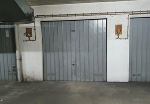 Garagem box 14m2 Oeiras Quinta do Marques