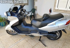 Suzuki Burgman 650 - 03