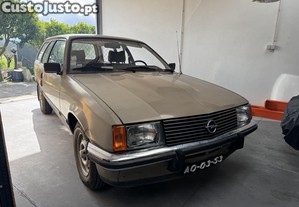 Opel Rekord 2.3D ms - 81