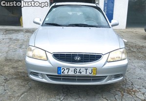Hyundai Accent 1.5 Crdi 5 lugares