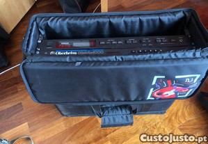 Sintetizadores vintage OBERHEIM MATRIX 1000 e YAMAHA TX81Z