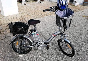 Bicicleta eléctrica com autonomia 50km