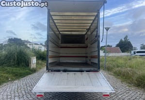 Recolha de entulhos, madeira, lixos, sucata, resto de obra, limpezas..