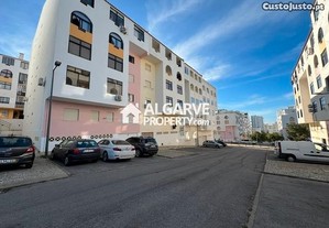 Apartamento T2 a 300 metros da praia em Quarteira, Algarve