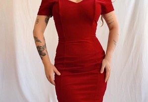 Vestido Vintage de Veludo Vermelho