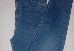 Jeans Zara cintura subida