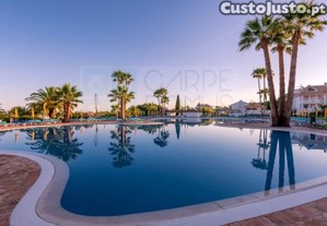 Apartamento De Tipologia T1+1, Golden Club...