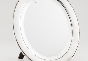 Espelho de mesa oval em prata antiga