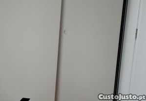 Quarto em Algs 400  com despesas incluidas.