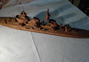 Maqueta de navio de guerra