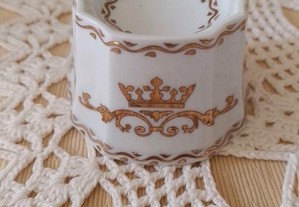 Saleiro em porcelana estilo Renascentista francês