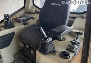 Bulldozer Liebhrr 724 L