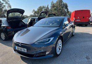 Tesla Model S nd