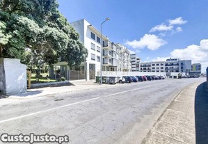 Espa�o Comercial em Ponta Delgada