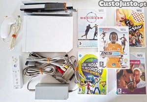 Nintendo Wii Branca 1 Modelo + 1 Comando + 5 jogos *100% Funcional*