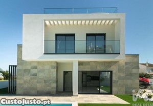 Casa / Villa T3 em Armação de Pêra de 115 m²