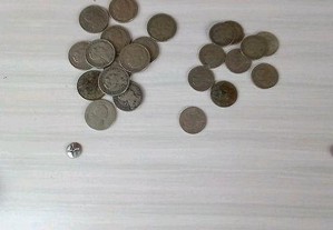 Escudos e centavos