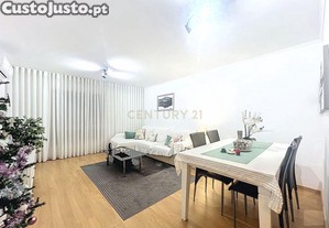 T2 Remodelado no 2.� Piso   Livramento | Pronto a Entrar!