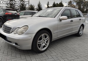 Mercedes-Benz C 220 CDI 143cv - C/ Camara de Marcha trás - "Bom estado geral" - CX. Manual 6 Veloc.