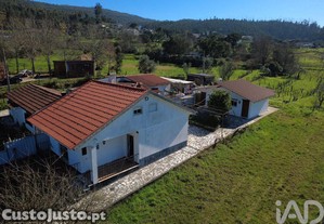 Moradia bi-familiar T2 em São Miguel de Poiares de 96 m²