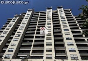 Apartamento t2+1 junto a solum