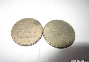 moeda antiga de 25 escudos 1977