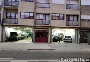 Oficina/Garagem para Trespasse - 316 m - Rua de Costa Cabral