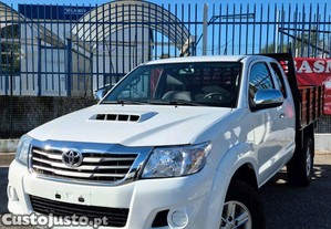 Toyota Hilux Intense