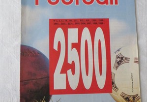 Revista Football Edição Nº 2500 França Especial Pelé e Platini , entrevistas assinados pelos 2