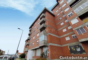 Apartamento T3 em Santa Maria Maior