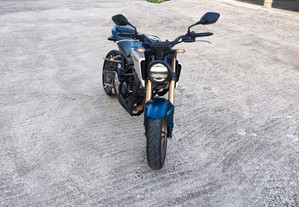 Honda CB125 R