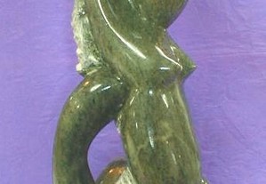 Escultura abstrata de pedra sabão 48x17cm