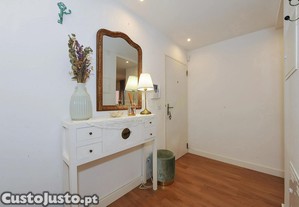 Apartamento T3 renovado e mobilado em Telheiras, a 5 minutos a pé do metro