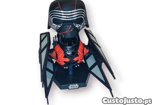 Funko POP! Deluxe   Kylo Ren Supreme Leader in TIE Whisper (#321)   Star Wars