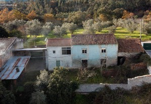 Casa de aldeia T2 em Coimbra de 255,00 m²