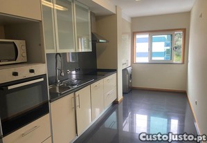 T2 com cozinha equipada